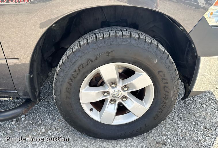 image for item DU9945 2016 Dodge Ram 1500  Crew Cab pickup truck