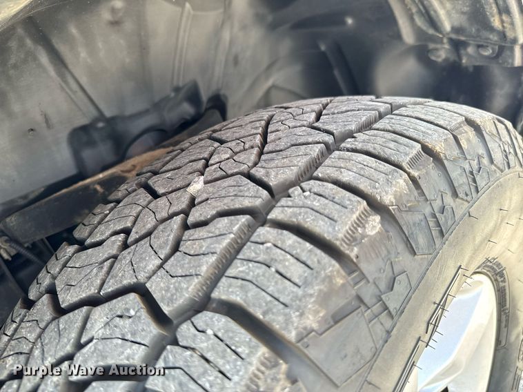 image for item DU9945 2016 Dodge Ram 1500  Crew Cab pickup truck