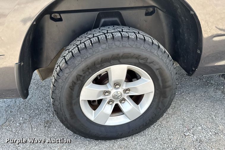 image for item DU9945 2016 Dodge Ram 1500  Crew Cab pickup truck