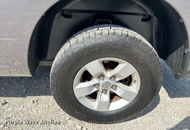 image for item DU9945 2016 Dodge Ram 1500  Crew Cab pickup truck