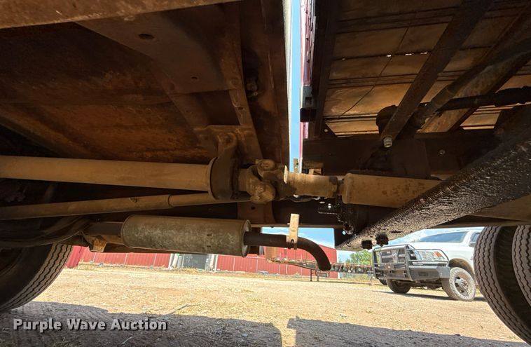 image for item DW5121 1952 Ford F40 dump flatbed truck