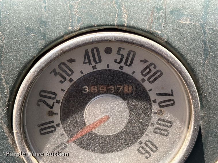 image for item DW5121 1952 Ford F40 dump flatbed truck