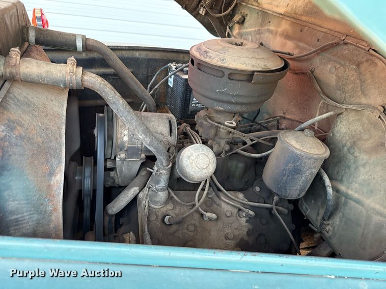 image for item DW5121 1952 Ford F40 dump flatbed truck