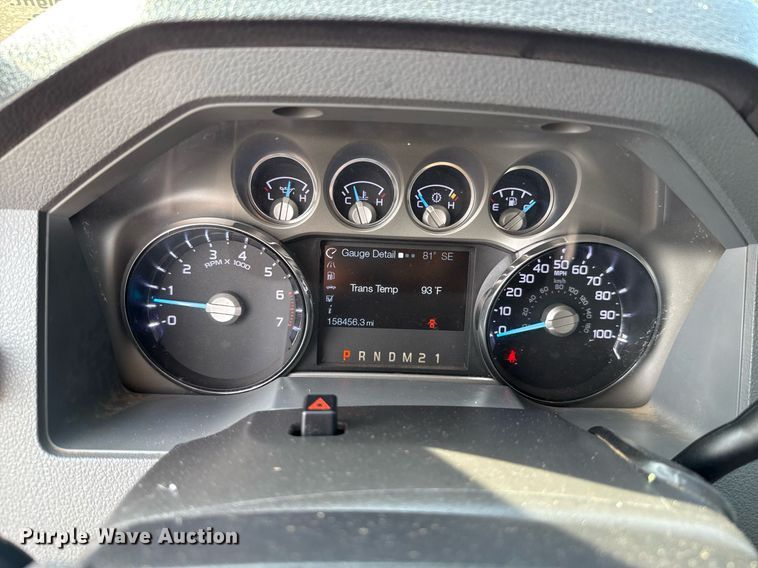 image for item DW5134 2015 Ford F350 Super Duty SuperCab pickup truck cab and chassis