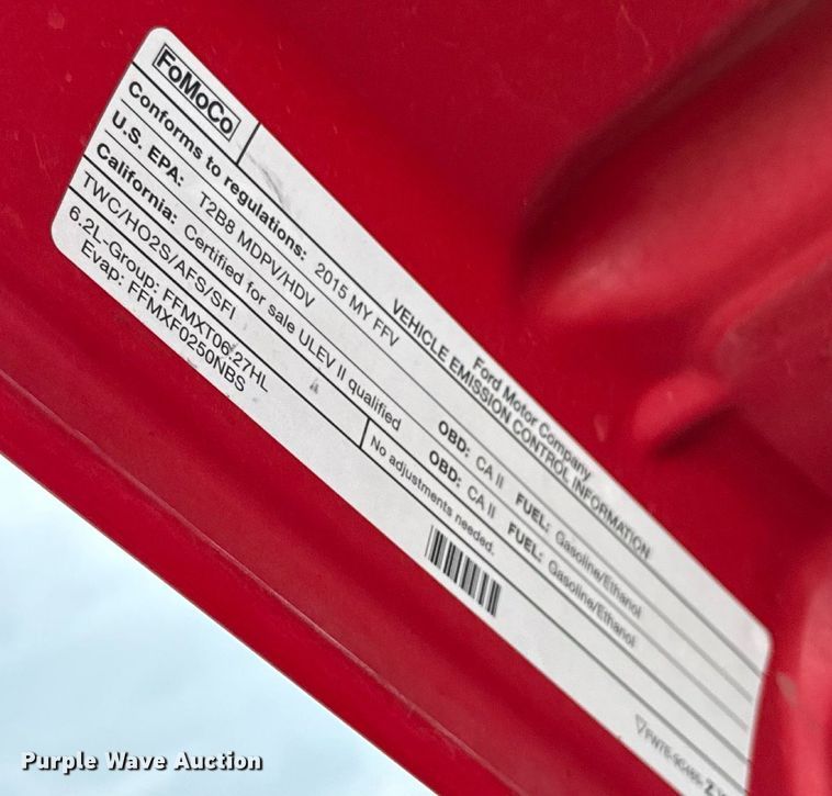 image for item DW5134 2015 Ford F350 Super Duty SuperCab pickup truck cab and chassis