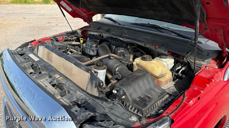 image for item DW5134 2015 Ford F350 Super Duty SuperCab pickup truck cab and chassis