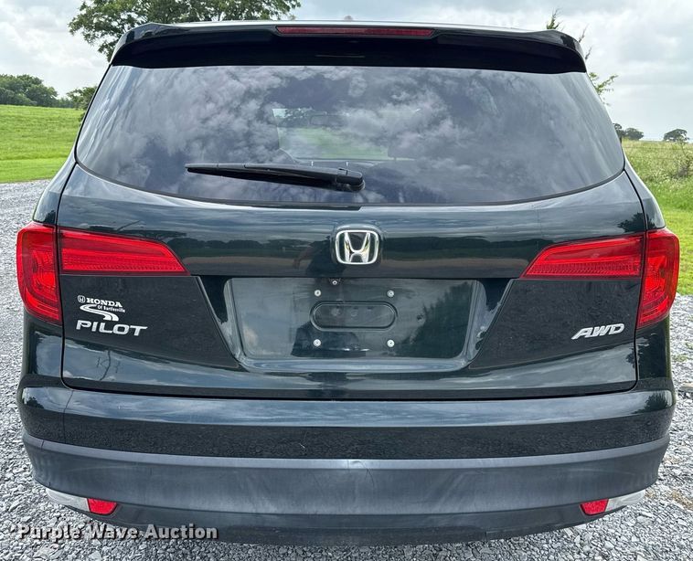 image for item DW5136 2016 Honda Pilot  SUV