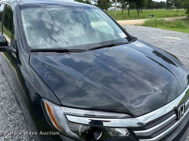 image for item DW5136 2016 Honda Pilot  SUV