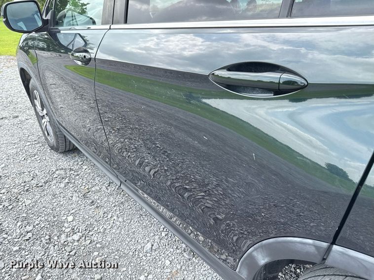 image for item DW5136 2016 Honda Pilot  SUV