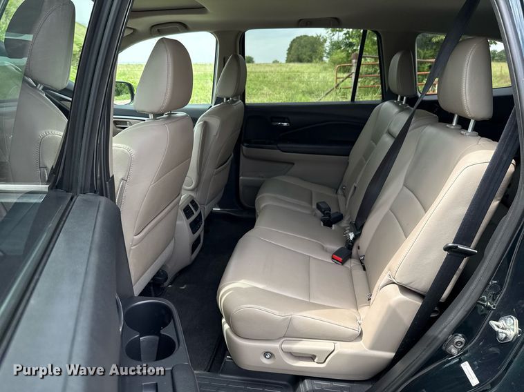 image for item DW5136 2016 Honda Pilot  SUV