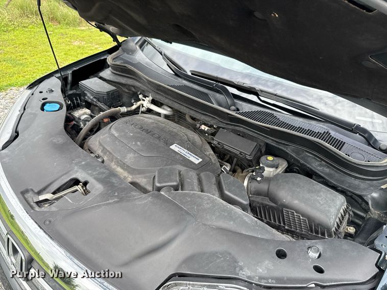 image for item DW5136 2016 Honda Pilot  SUV