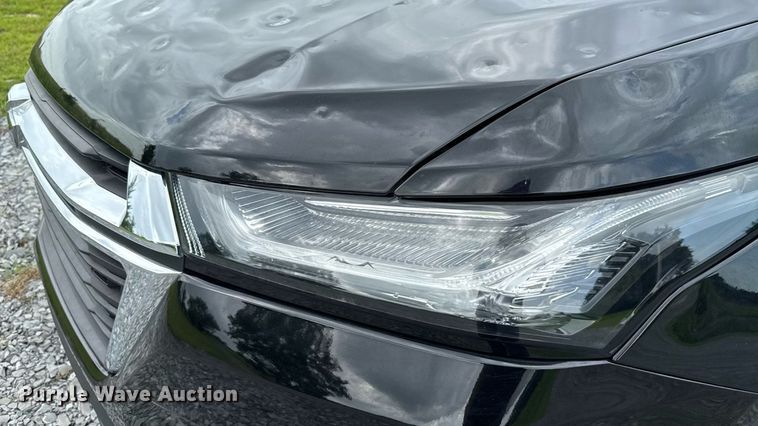 image for item DW5137 2023 Chevrolet Traverse SUV