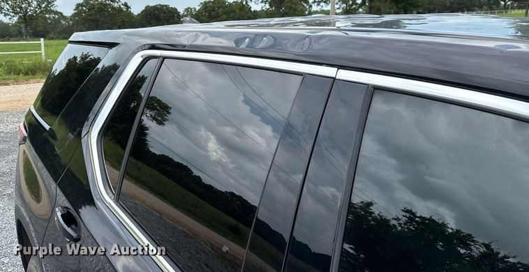 image for item DW5137 2023 Chevrolet Traverse SUV