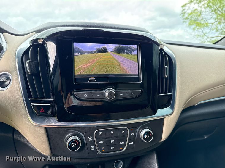 image for item DW5137 2023 Chevrolet Traverse SUV