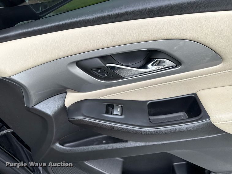 image for item DW5137 2023 Chevrolet Traverse SUV