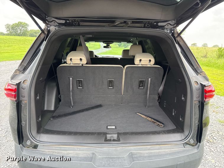 image for item DW5137 2023 Chevrolet Traverse SUV