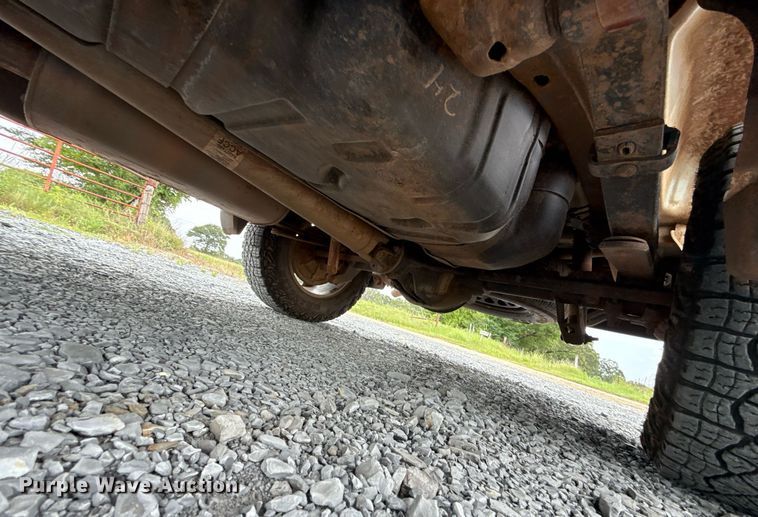 image for item DW5138 2023 GMC Sierra 1500 Double Cab pickup truck