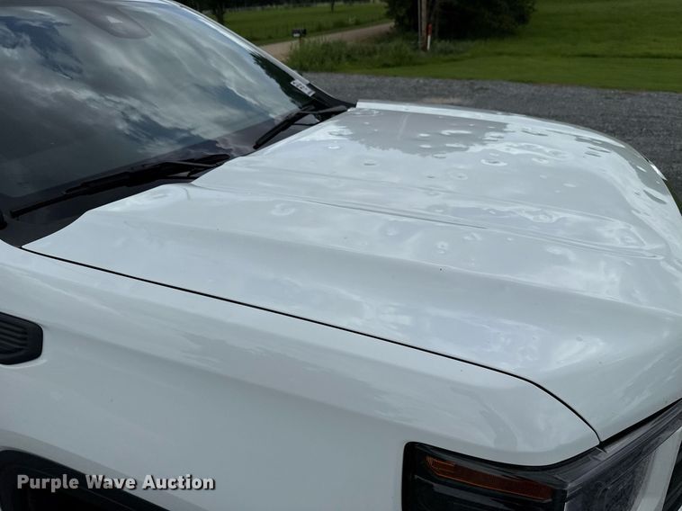 image for item DW5138 2023 GMC Sierra 1500 Double Cab pickup truck