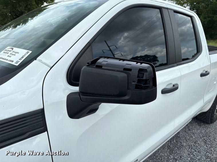 image for item DW5138 2023 GMC Sierra 1500 Double Cab pickup truck