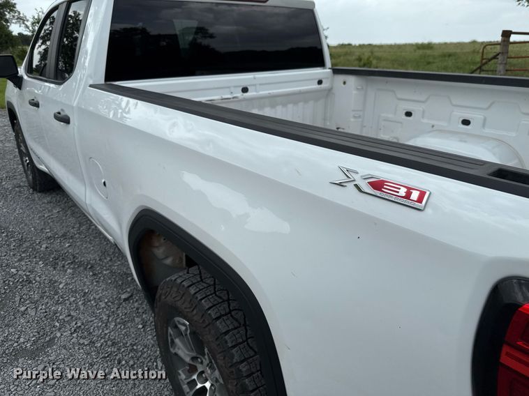 image for item DW5138 2023 GMC Sierra 1500 Double Cab pickup truck