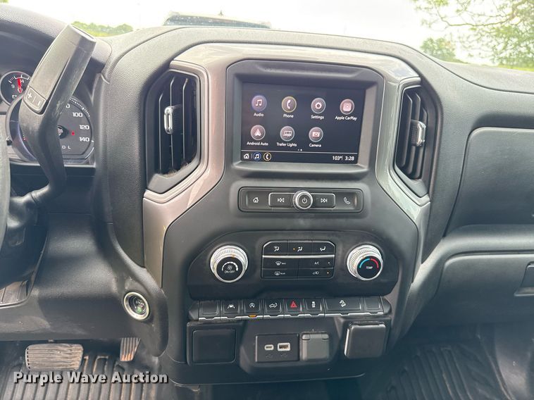 image for item DW5138 2023 GMC Sierra 1500 Double Cab pickup truck