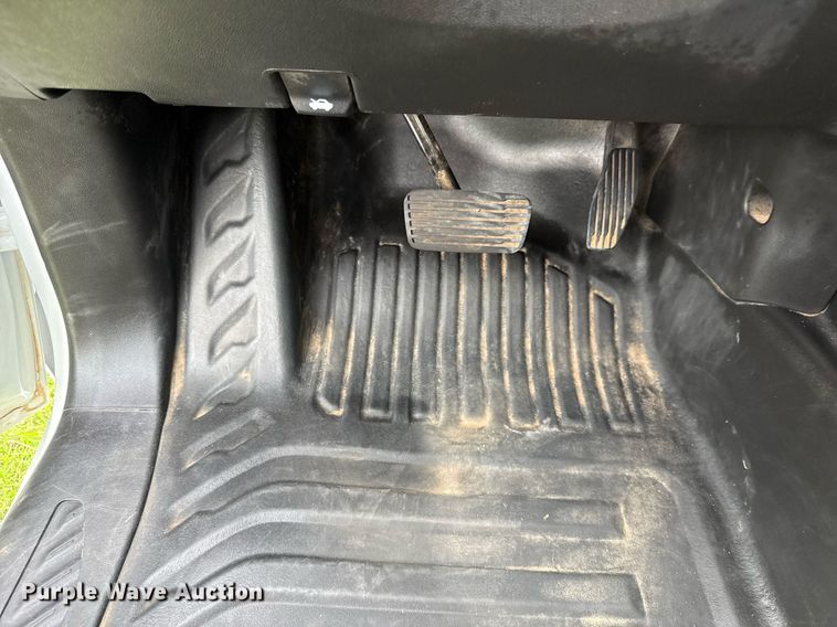 image for item DW5138 2023 GMC Sierra 1500 Double Cab pickup truck