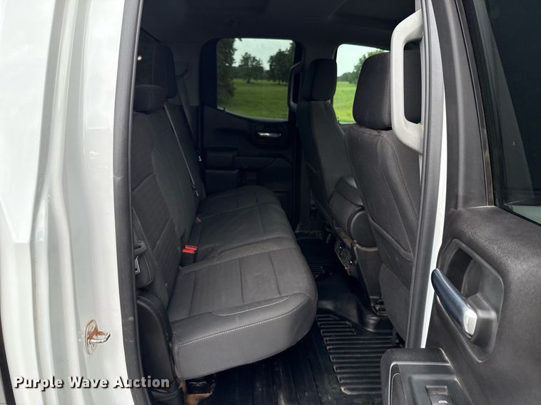 image for item DW5138 2023 GMC Sierra 1500 Double Cab pickup truck