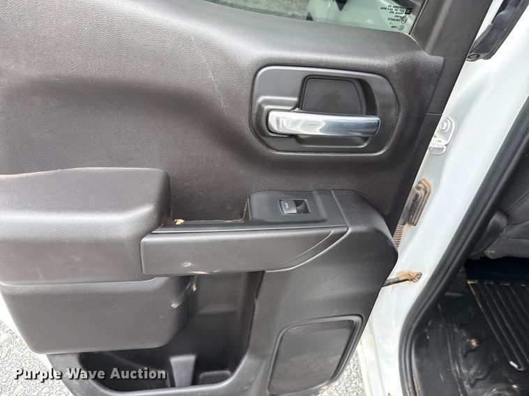 image for item DW5138 2023 GMC Sierra 1500 Double Cab pickup truck