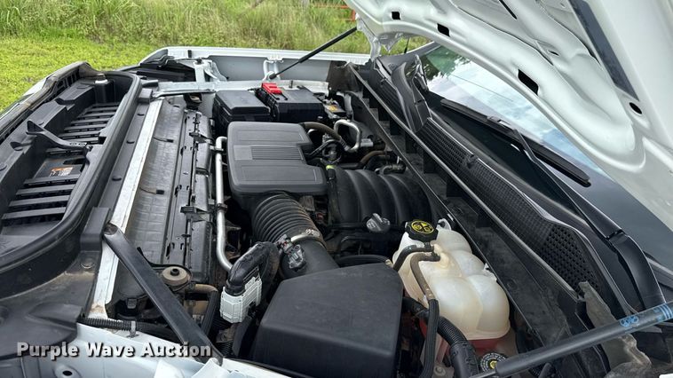 image for item DW5138 2023 GMC Sierra 1500 Double Cab pickup truck