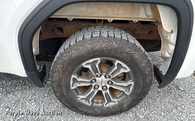 image for item DW5138 2023 GMC Sierra 1500 Double Cab pickup truck