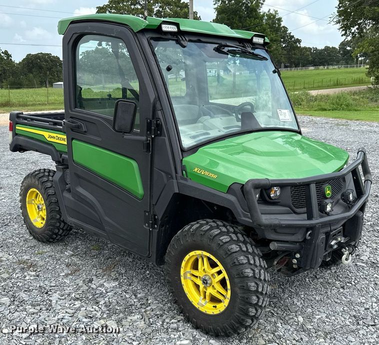 image for item DW5139 2022 John Deere XUV835R utility vehicle