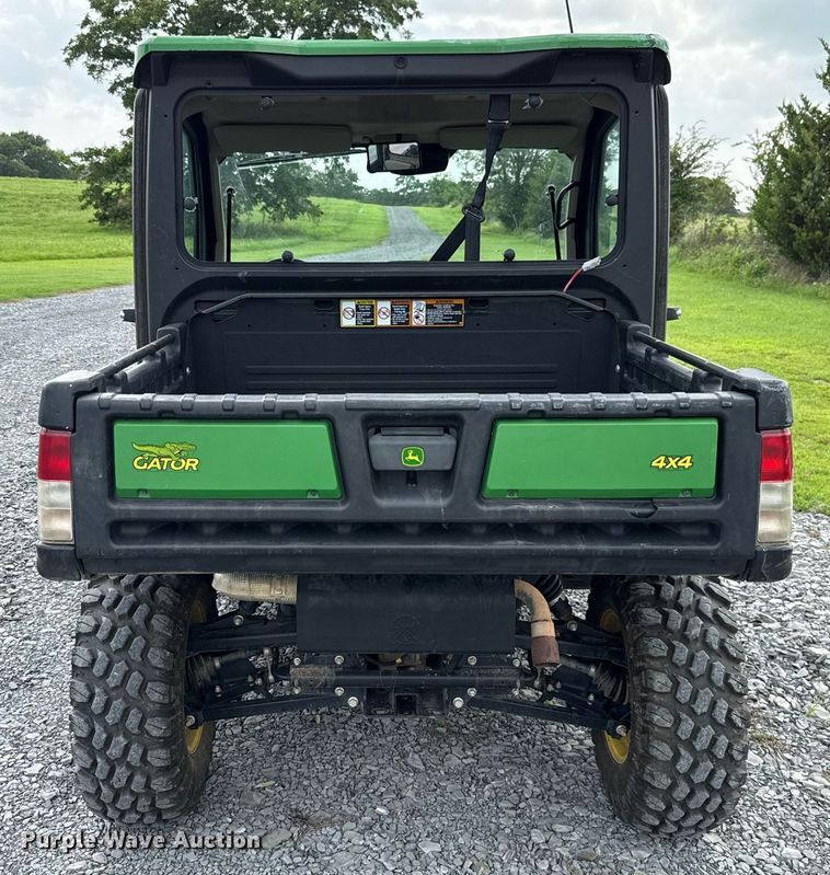 image for item DW5139 2022 John Deere XUV835R utility vehicle