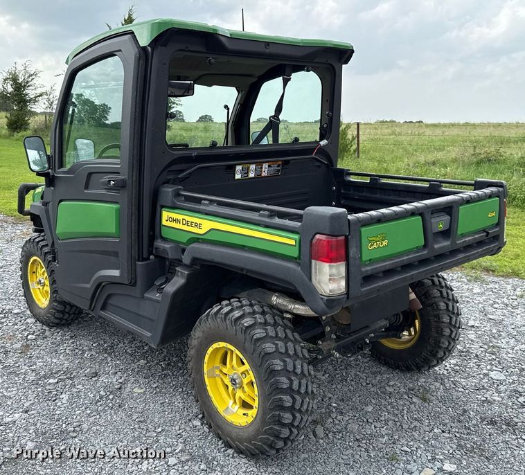 image for item DW5139 2022 John Deere XUV835R utility vehicle