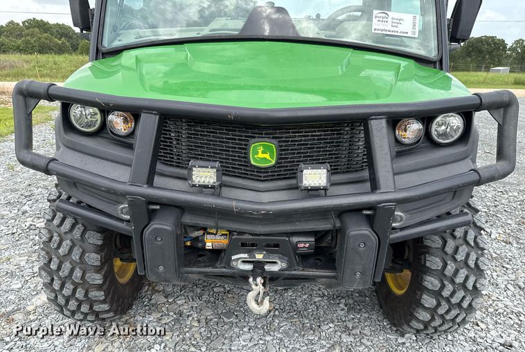 image for item DW5139 2022 John Deere XUV835R utility vehicle