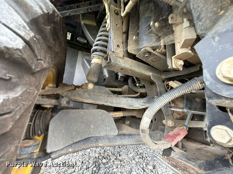 image for item DW5139 2022 John Deere XUV835R utility vehicle