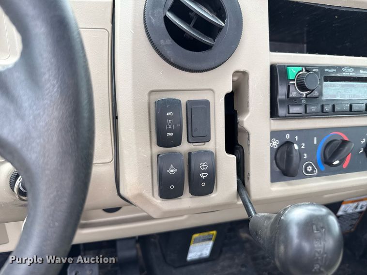 image for item DW5139 2022 John Deere XUV835R utility vehicle