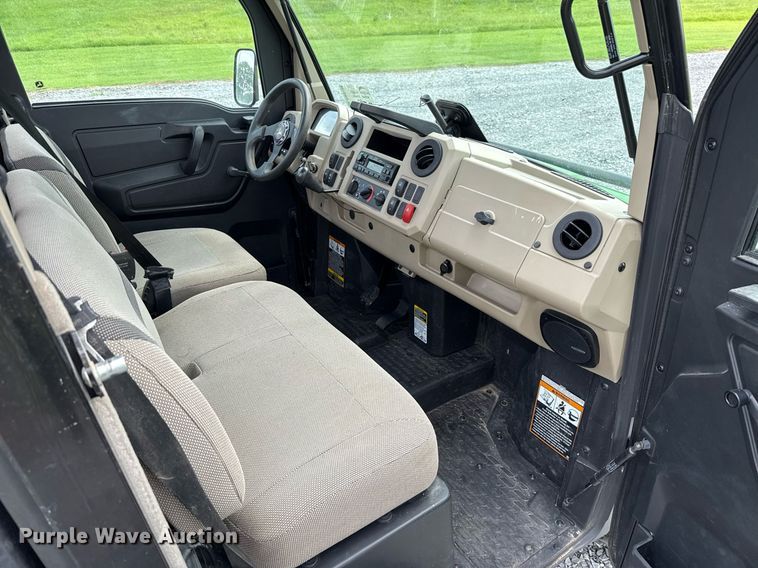 image for item DW5139 2022 John Deere XUV835R utility vehicle