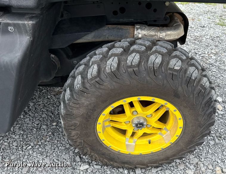 image for item DW5139 2022 John Deere XUV835R utility vehicle