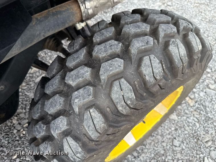 image for item DW5139 2022 John Deere XUV835R utility vehicle