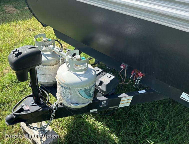 image for item DW5144 2021 Coleman  Keystone CM334BH21 camper