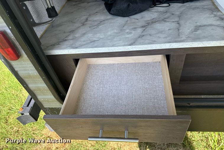 image for item DW5144 2021 Coleman  Keystone CM334BH21 camper