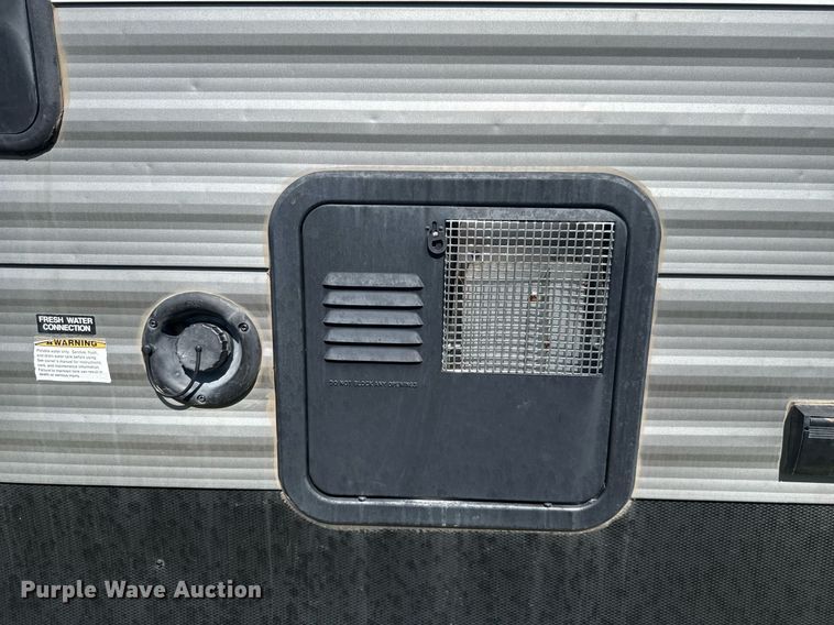 image for item DW5144 2021 Coleman  Keystone CM334BH21 camper