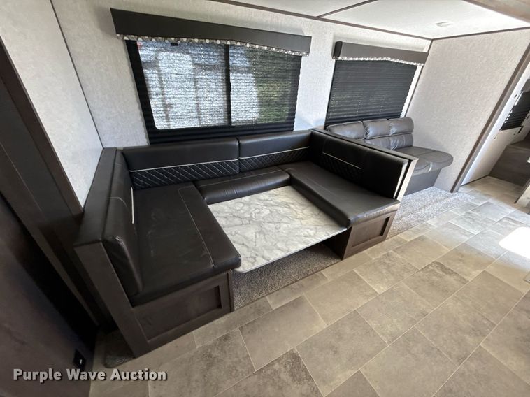 image for item DW5144 2021 Coleman  Keystone CM334BH21 camper