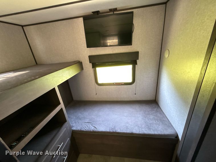 image for item DW5144 2021 Coleman  Keystone CM334BH21 camper