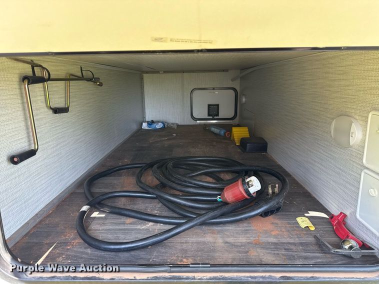 image for item DW5145 2021 Mallard Coach  M32 camper