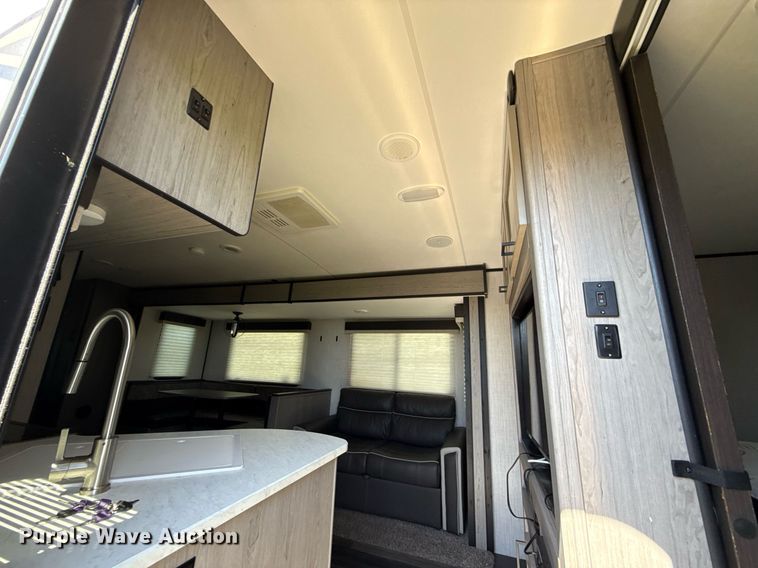 image for item DW5145 2021 Mallard Coach  M32 camper