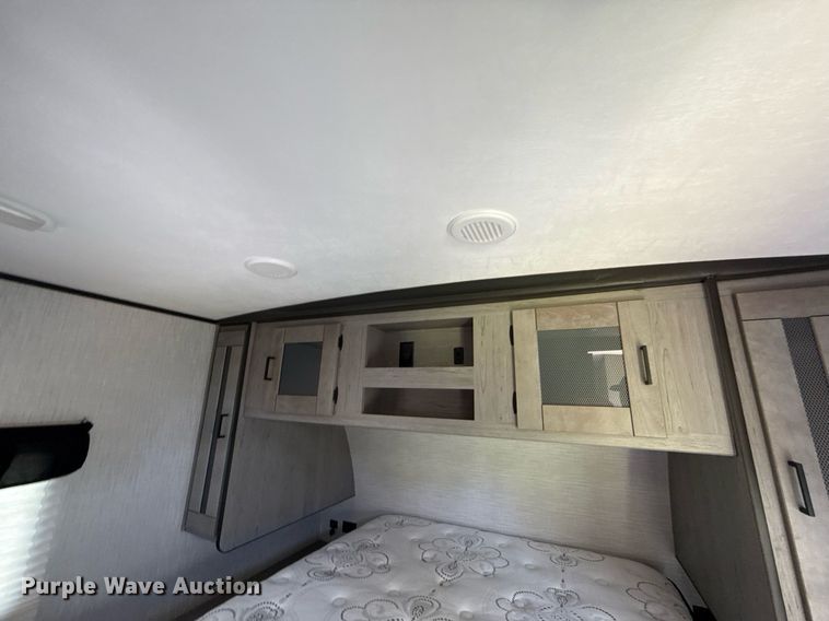 image for item DW5145 2021 Mallard Coach  M32 camper