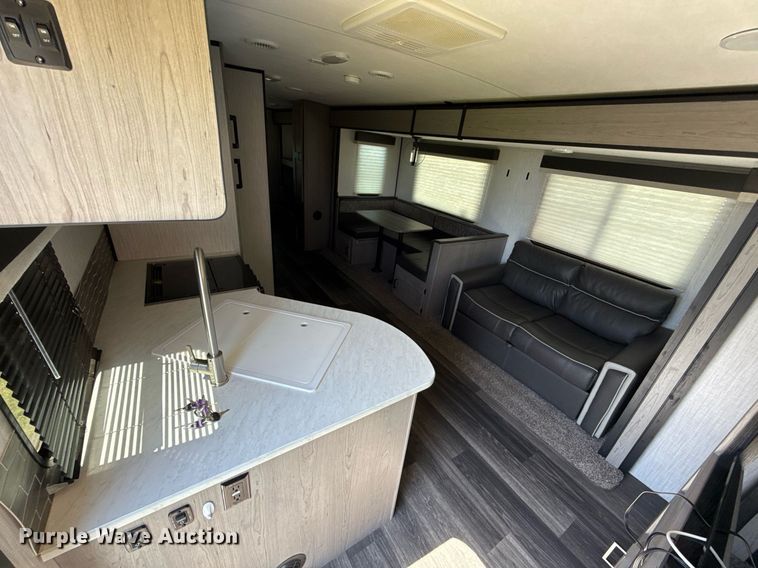 image for item DW5145 2021 Mallard Coach  M32 camper