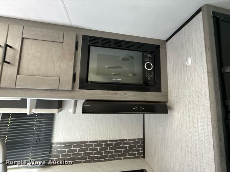 image for item DW5145 2021 Mallard Coach  M32 camper