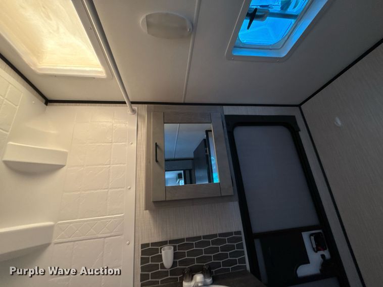 image for item DW5145 2021 Mallard Coach  M32 camper